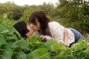 Ôn lại kỹ niệm cùng cô bạn học xinh xắn